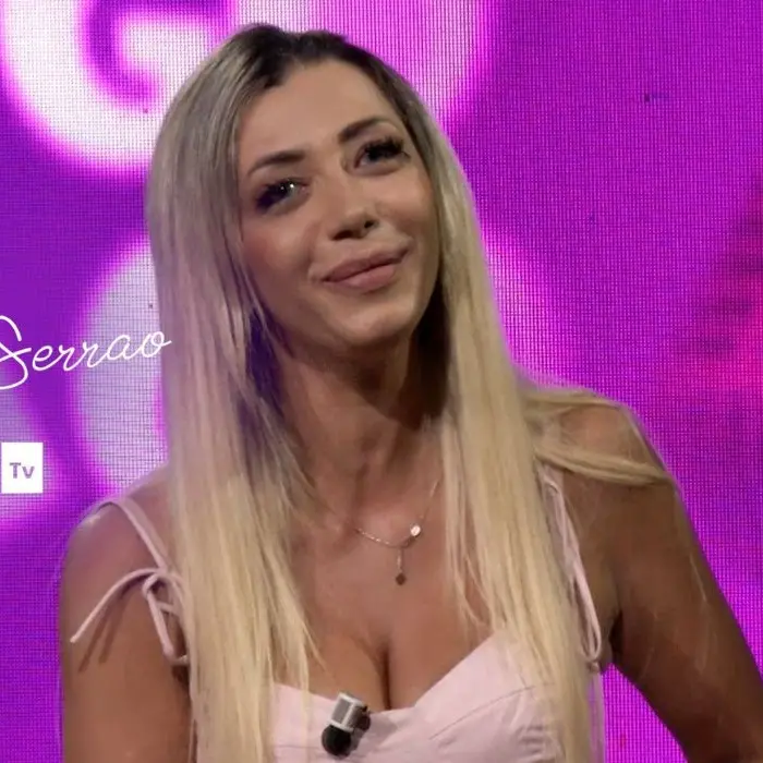 Palma Serrao, la prof che sognava da bambina di fare la giornalista. Oggi è una conduttrice di LaC Tv