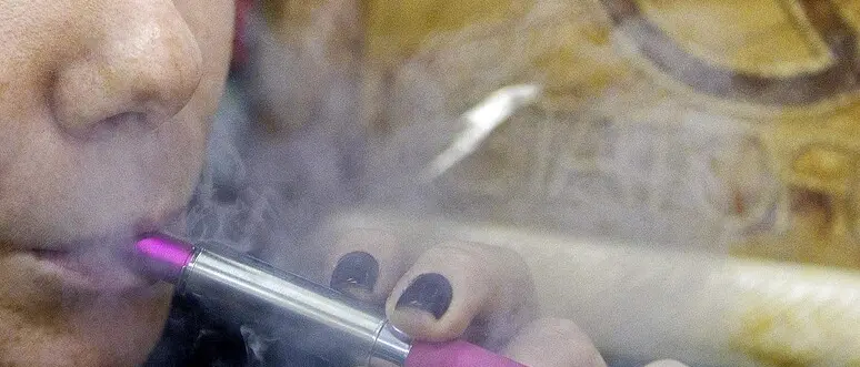 Maxi sequestro di sigarette elettroniche nel Catanzarese: 4 milioni di pezzi senza autorizzazioni erano pronti per la vendita online\n