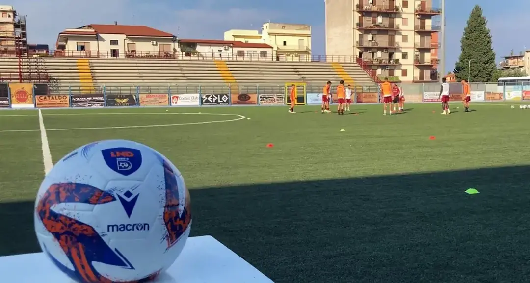 Serie D, il piatto forte del dodicesimo turno è Vibonese-Reggina. Il Locri vuole fare lo sgambetto alla Scafatese, Sambiase in casa contro il Sant’Agata\n