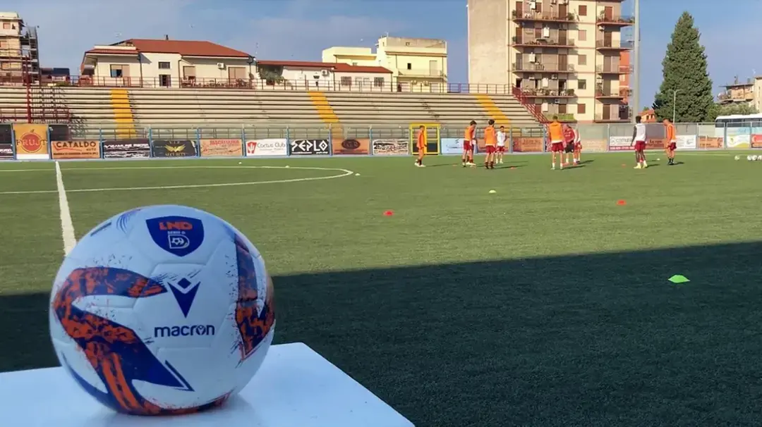 Serie D, il piatto forte del dodicesimo turno è Vibonese-Reggina. Il Locri vuole fare lo sgambetto alla Scafatese, Sambiase in casa contro il Sant’Agata\n