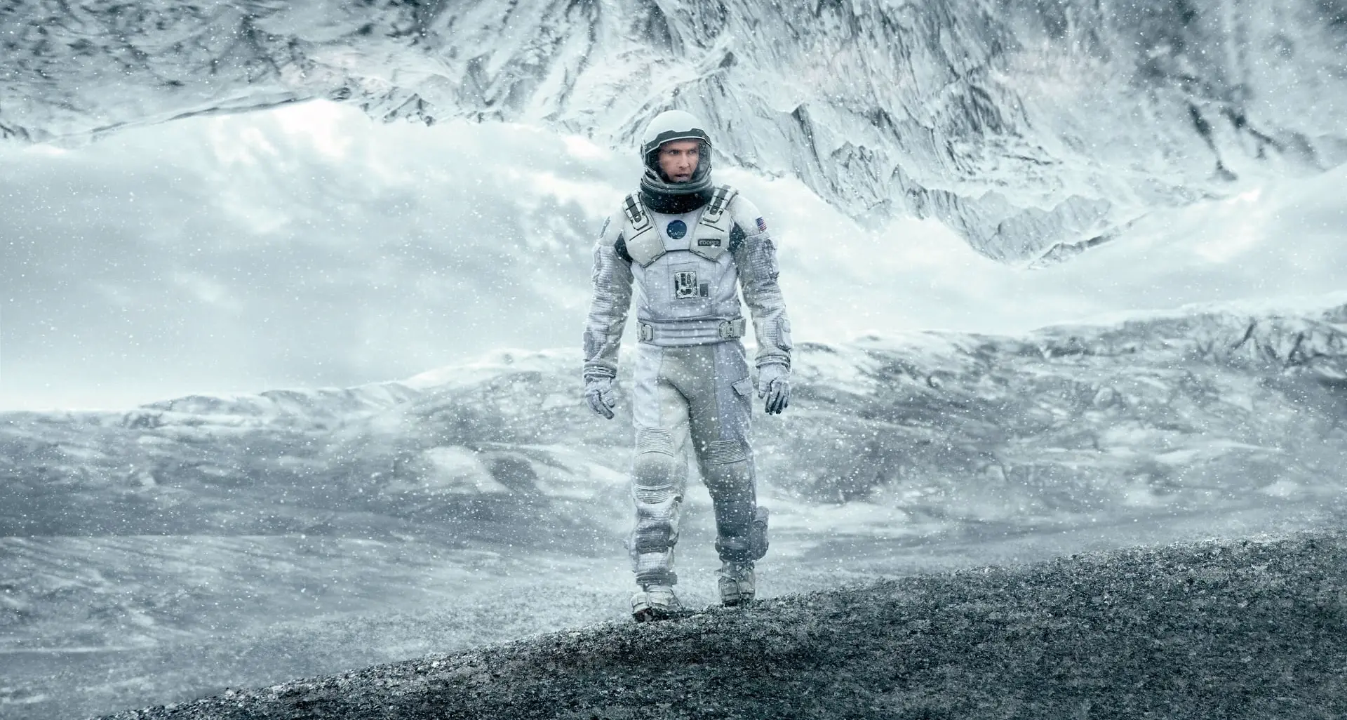 Interstellar compie 10 anni: ecco come Nolan e Thorne hanno riscritto la fantascienza