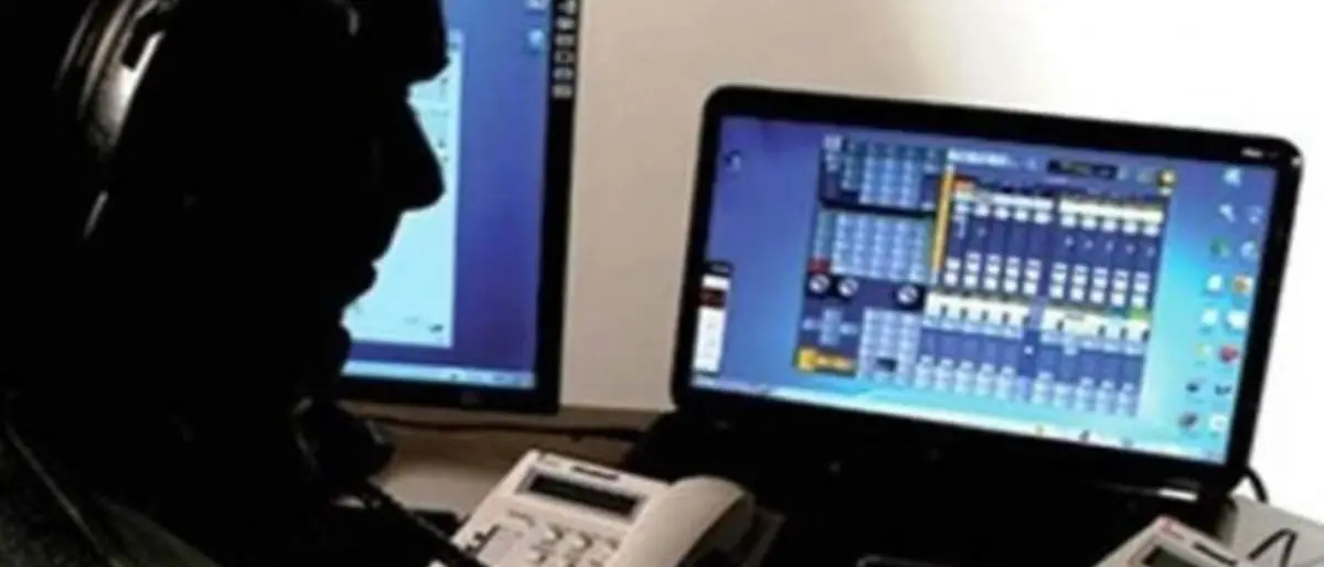 La vittima non paga e il clan degli zingari lo avverte: «Scava una fossa e buttati dentro»\n