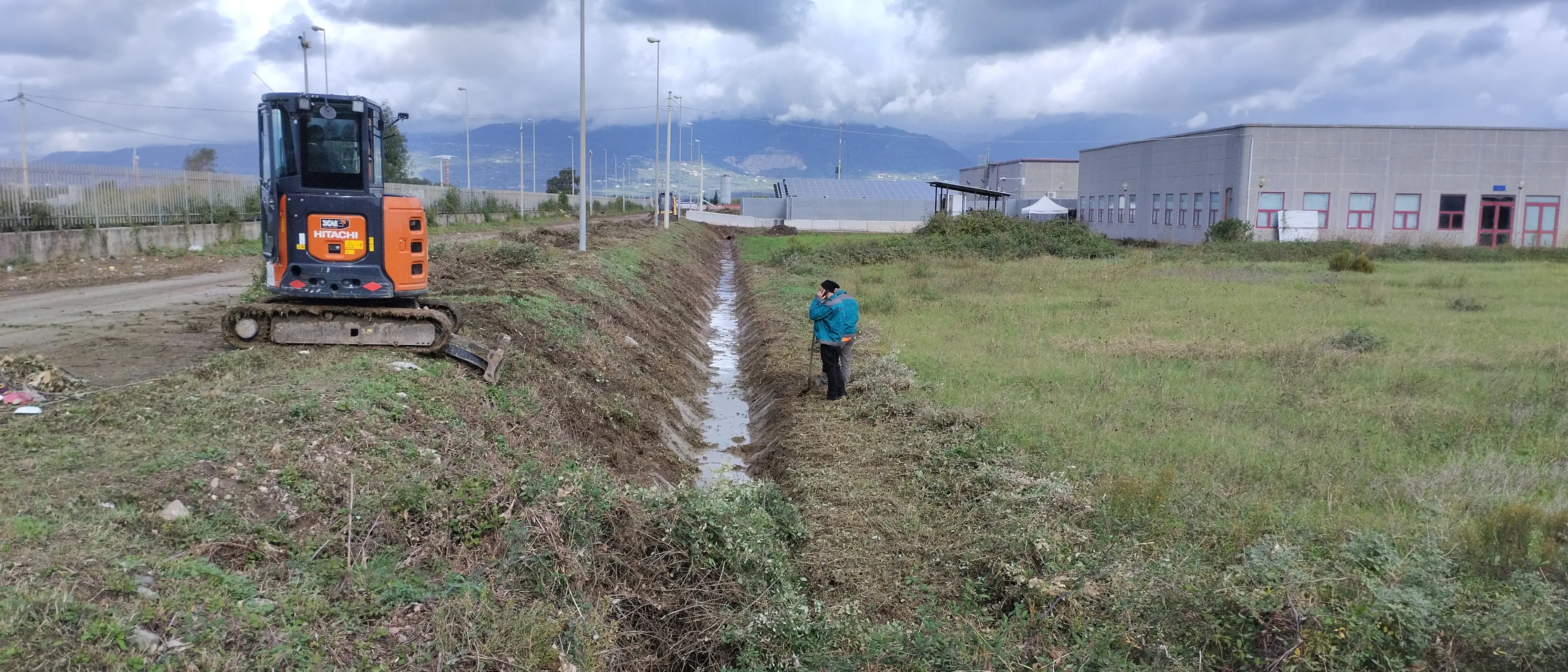 Canaloni ostruiti e mancanza di barriere, così è finita sott’acqua l’aula bunker e l’area dell’ex fondazione Terina a Lamezia\n