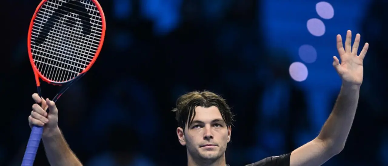 Atp Finals, sorpresa Fritz batte Zverev\u00A0e conquista la finale. Alle 20.30 Sinner in campo contro Ruud\n