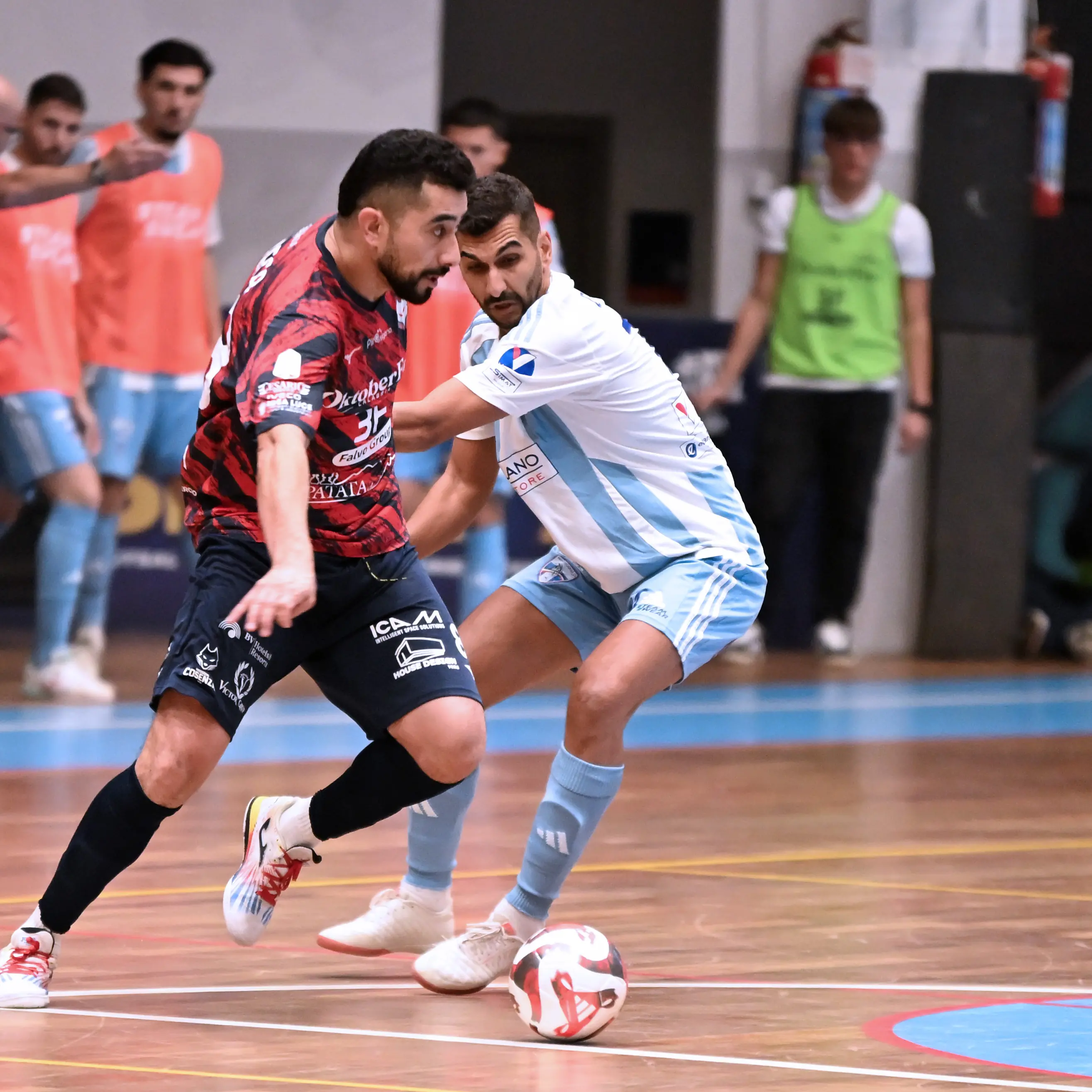 Serie A di Calcio a 5: la Pirossigeno Cosenza sconfitta in rimonta dal Manfredonia: i lupi perdono 5-4\n