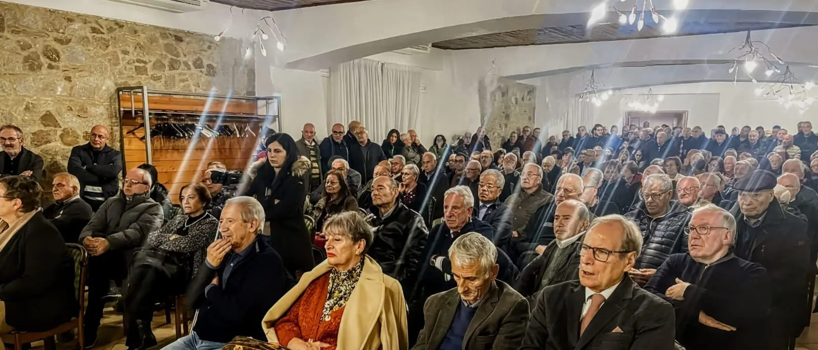 San Giovanni in Fiore, assemblea cittadina del “Comitato 18 gennaio”: «Comune ridotto a centro di potere familistico»\n