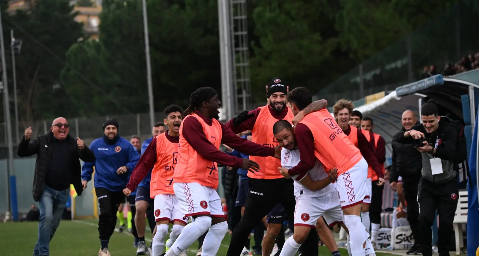 Vibonese-Reggina, gli amaranto\u00A0espugnano il Razza e fanno loro\u00A0il derby: basta un goal di Urso per decidere il match\n