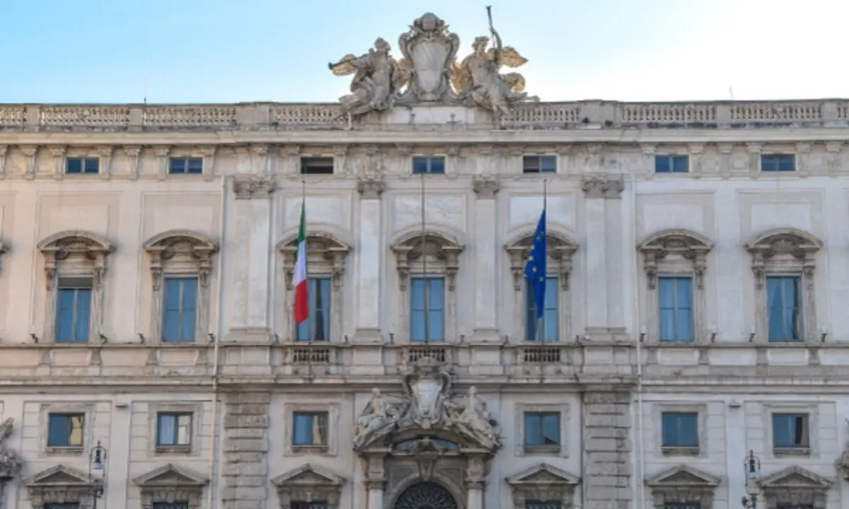 Autonomia differenziata possibile solo se favorisce unità e solidarietà nazionale: il contrappasso della Corte costituzionale\n