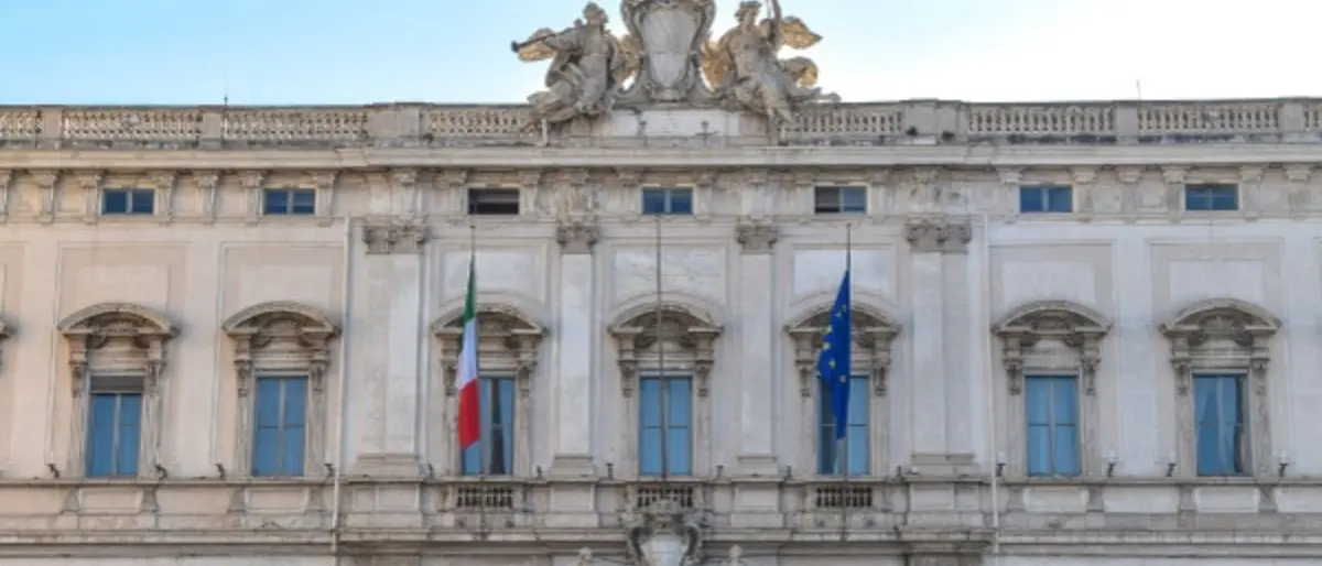 Autonomia differenziata possibile solo se favorisce unità e solidarietà nazionale: il contrappasso della Corte costituzionale\n