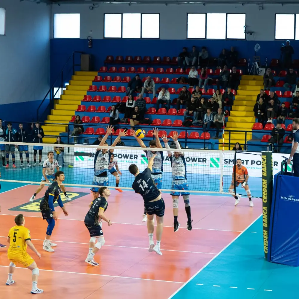 Volley, non riesce l’impresa alla OmiFer Palmi che davanti al pubblico amico cede il passo al forte Cuneo\n