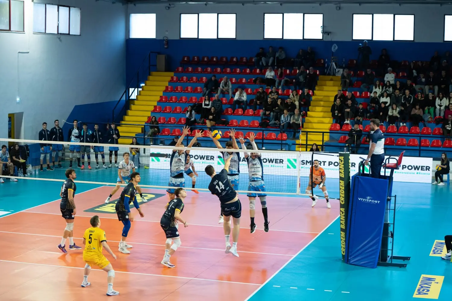 Volley, non riesce l’impresa alla OmiFer Palmi che davanti al pubblico amico cede il passo al forte Cuneo\n