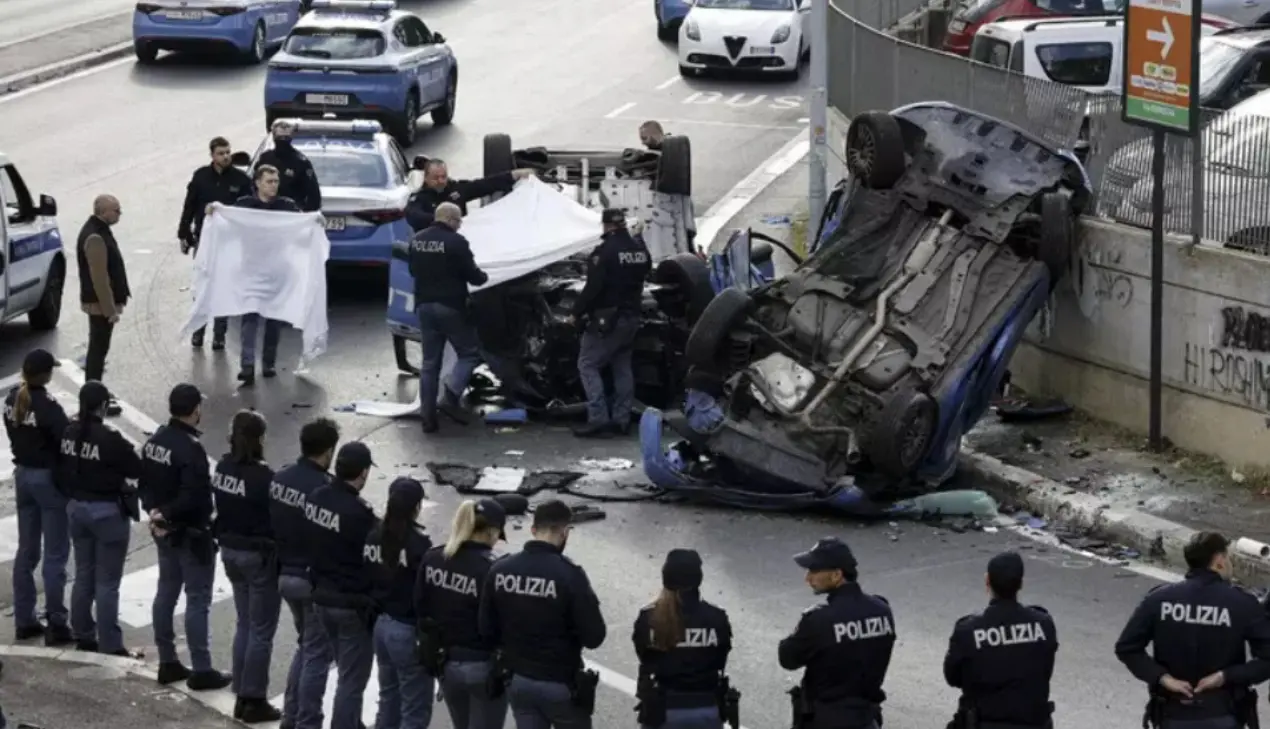 Scontro tra due auto della Polizia a Roma, muore nell’incidente un agente di 32 anni\n