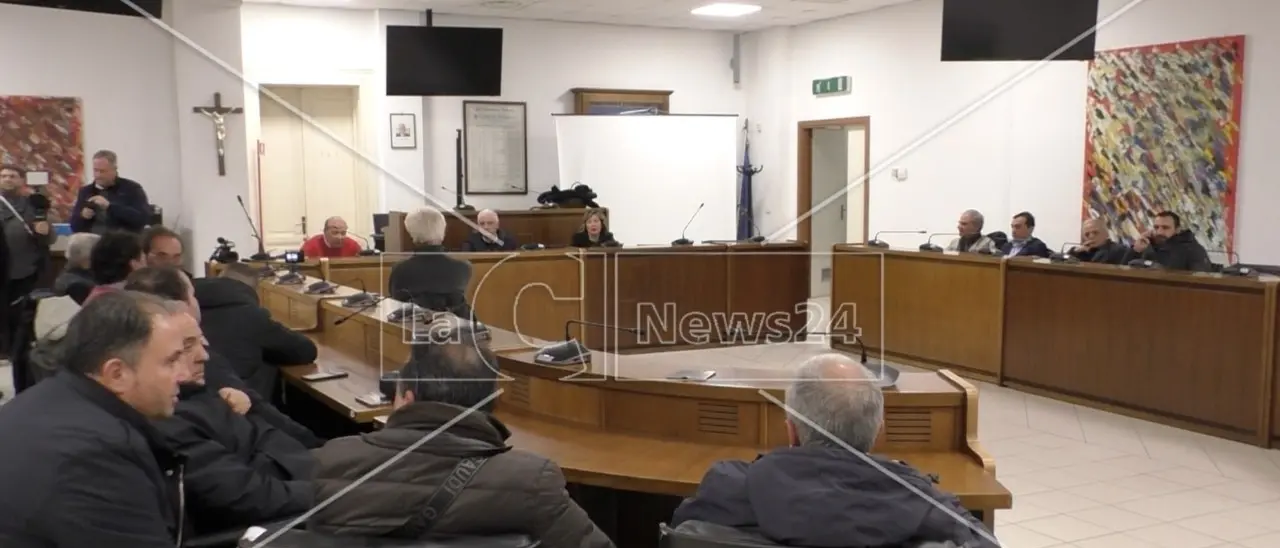 La Locride condannata all’isolamento, le associazioni:\u00A0«I progetti previsti sono fermi al palo»\n