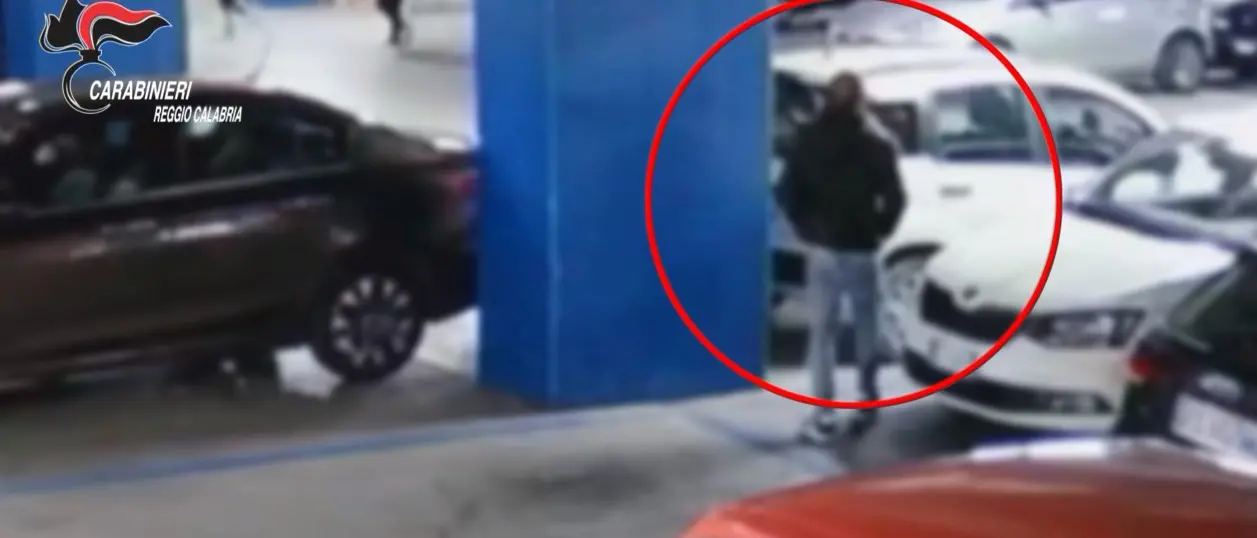 Reggio Calabria, sgominata una banda dedita ai furti d’auto e in appartamento: 6 arresti