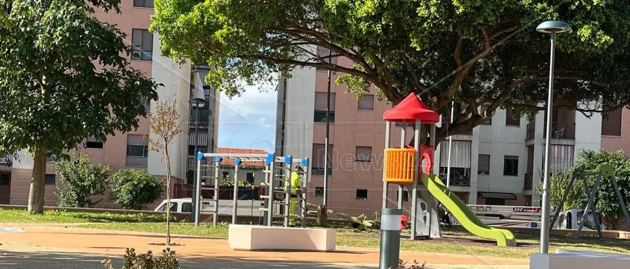 Reggio, un parco contro il degrado\u00A0ma resta la preoccupazione dei residenti: «Rione Marconi ostaggio di chi delinque»\n