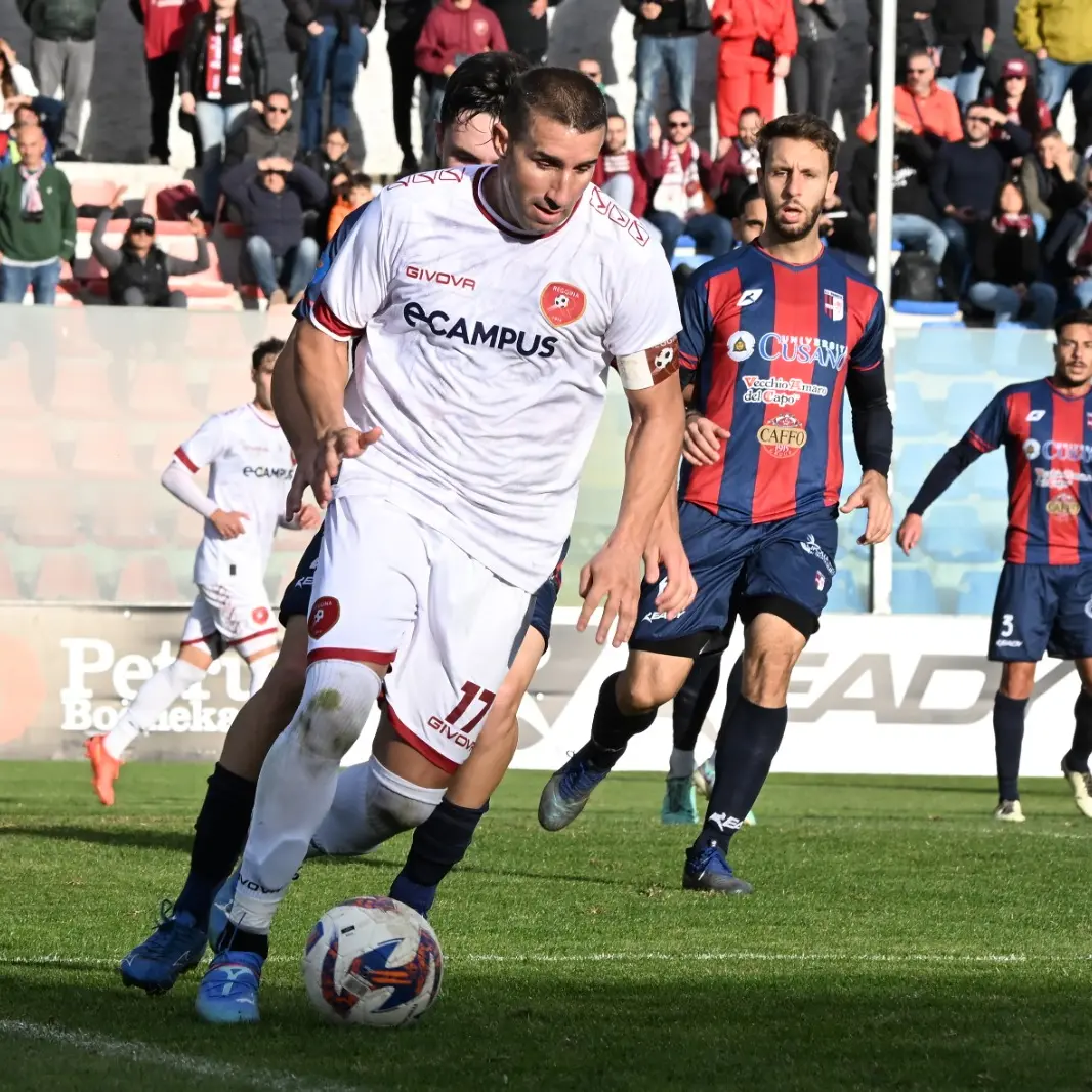 Reggina, buona la prima ma ora testa alla Coppa Italia:\u00A0contro la Gelbison in palio gli ottavi di finale\n