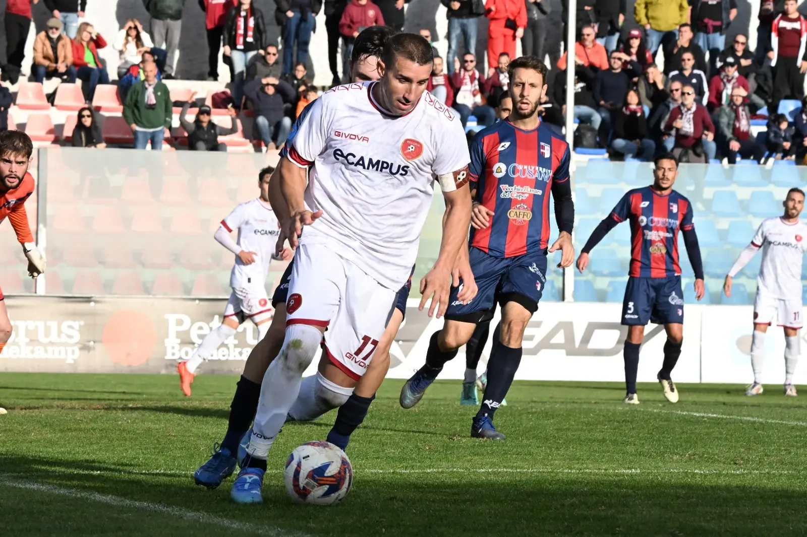 Reggina, buona la prima ma ora testa alla Coppa Italia:\u00A0contro la Gelbison in palio gli ottavi di finale\n