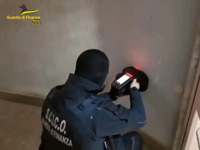 Coca da Gioia a Milano, scoperto un bunker nella casa di uno dei narcos arrestati nell’operazione della Dda