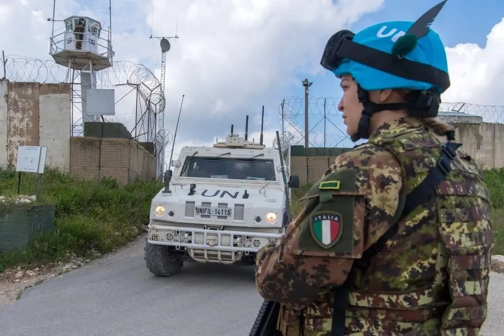 Otto razzi colpiscono la base italiana dell'Unifil in Libano, nessun ferito\n