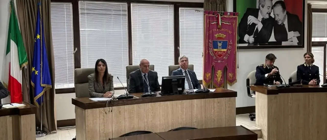 A Crotone protocollo tra Comune e Questura per combattere la violenza di genere