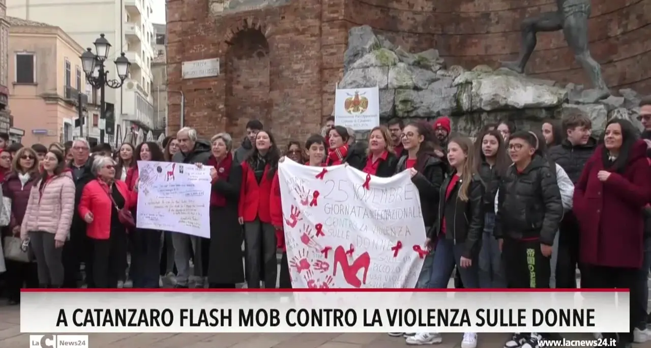 A Catanzaro flash mob contro la violenza sulle donne