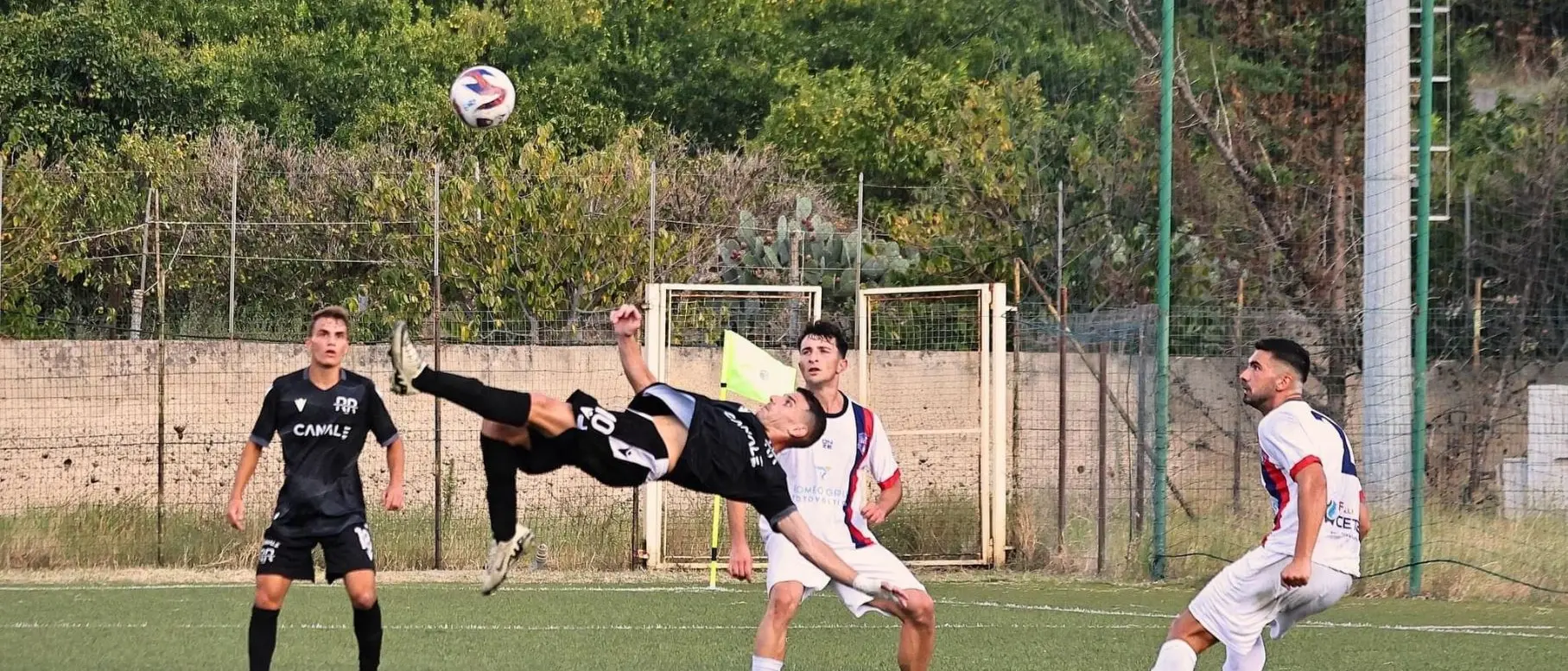 Eccellenza, sale l'attesa per Vigor Lamezia-Reggioravagnese. Puntoriere: «Spero solo sia una bella partita»\n