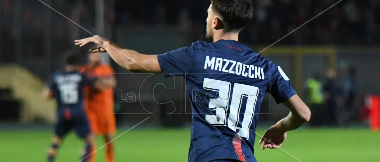 Cosenza-Modena, Lupi sfortunati nel primo tempo ma recuperano con Mazzocchi: al Marulla\u00A0finisce 1-1\n