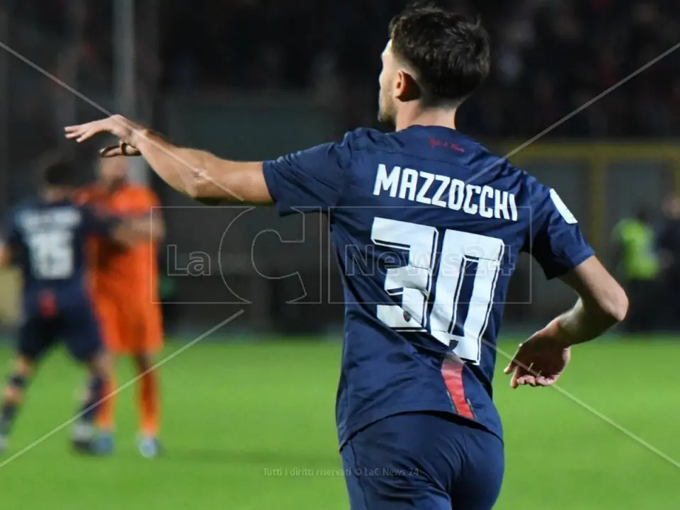 Cosenza-Modena, Lupi sfortunati nel primo tempo ma recuperano con Mazzocchi: al Marulla finisce 1-1