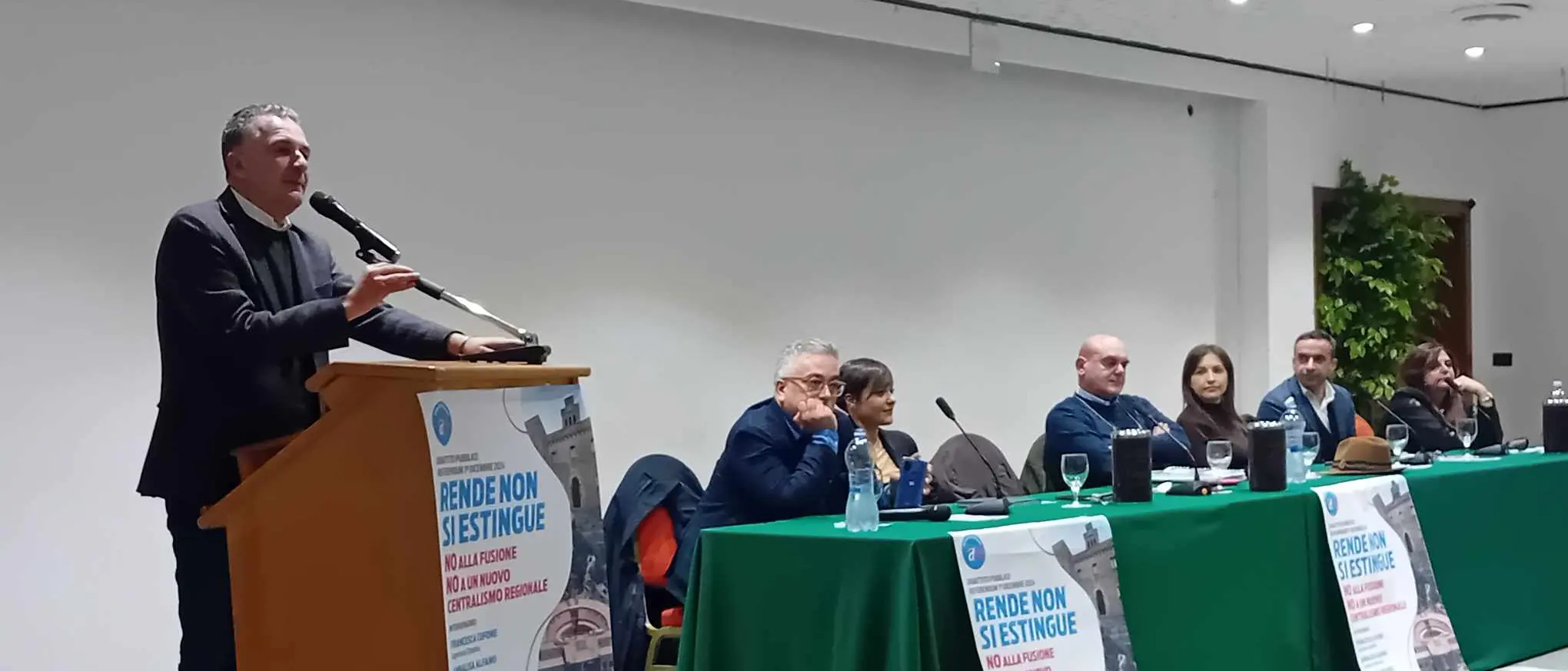 No di Italia del Meridione alla Città unica di Cosenza: «Non è frutto di un percorso condiviso»\n