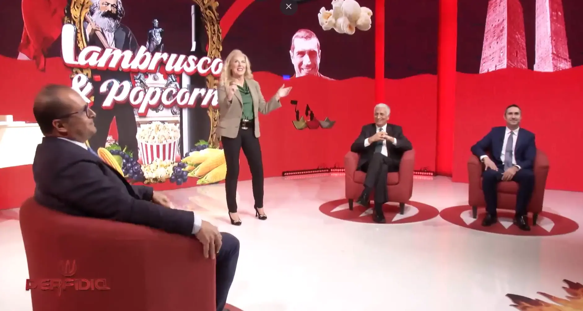 Lambrusco, popcorn e leader-cippa: ecco Perfidia, il talk show più malandrino della tv\n