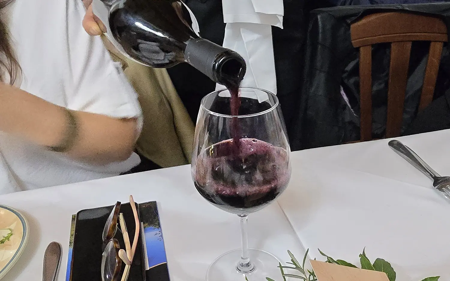 Grandi vini rossi per il Natale dei calabresi: le cantine Iuzzolini, Capoano e Bruni oggi su Grand Terroir\n