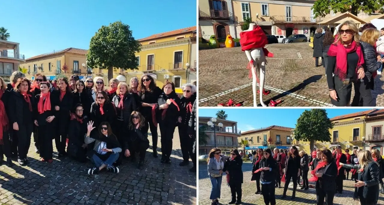 Gioia Tauro, flash mob contro la violenza di genere\u00A0per abbattere il silenzio:\u00A0«È come una preghiera»\n