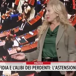 Lambrusco, popcorn e leader-cippa: ecco Perfidia, il talk show più malandrino della tv\n