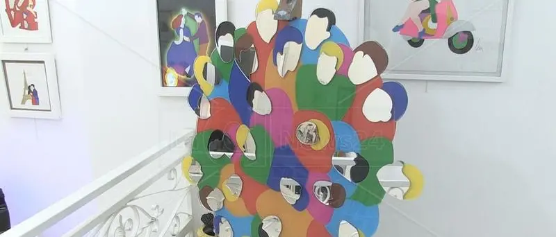 Cosenza, la carica cromatica di Marco Lodola in esposizione alla Galleria Marano\n