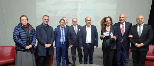 Soverato festeggia 50 anni da città: la cerimonia che\u00A0celebra\u00A0un evento storico\n