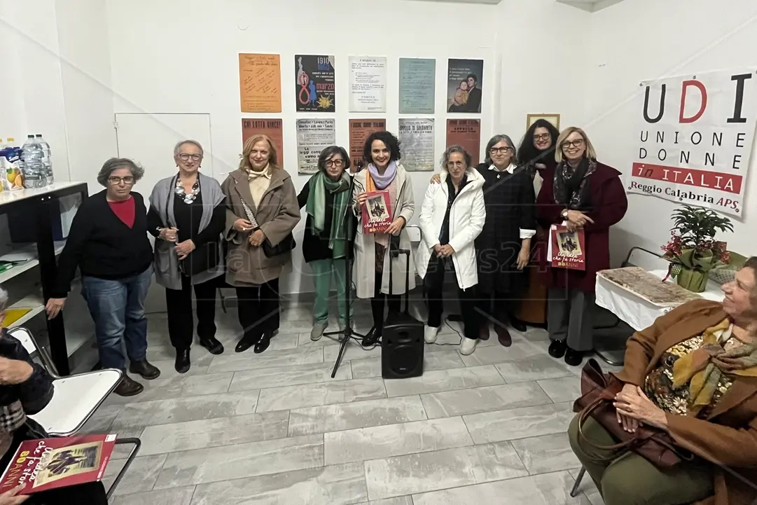 <p>La presentazione alla comunit&agrave; della sede&nbsp;dell&#39;Udi, sita al numero 21 di via Aschenez a&nbsp;Reggio Calabria</p>\\n