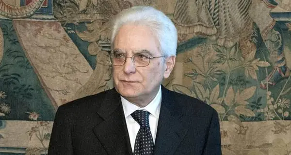 Violenza contro le donne, Mattarella: «Un’emergenza che continua, quanto fatto non è sufficiente»\n