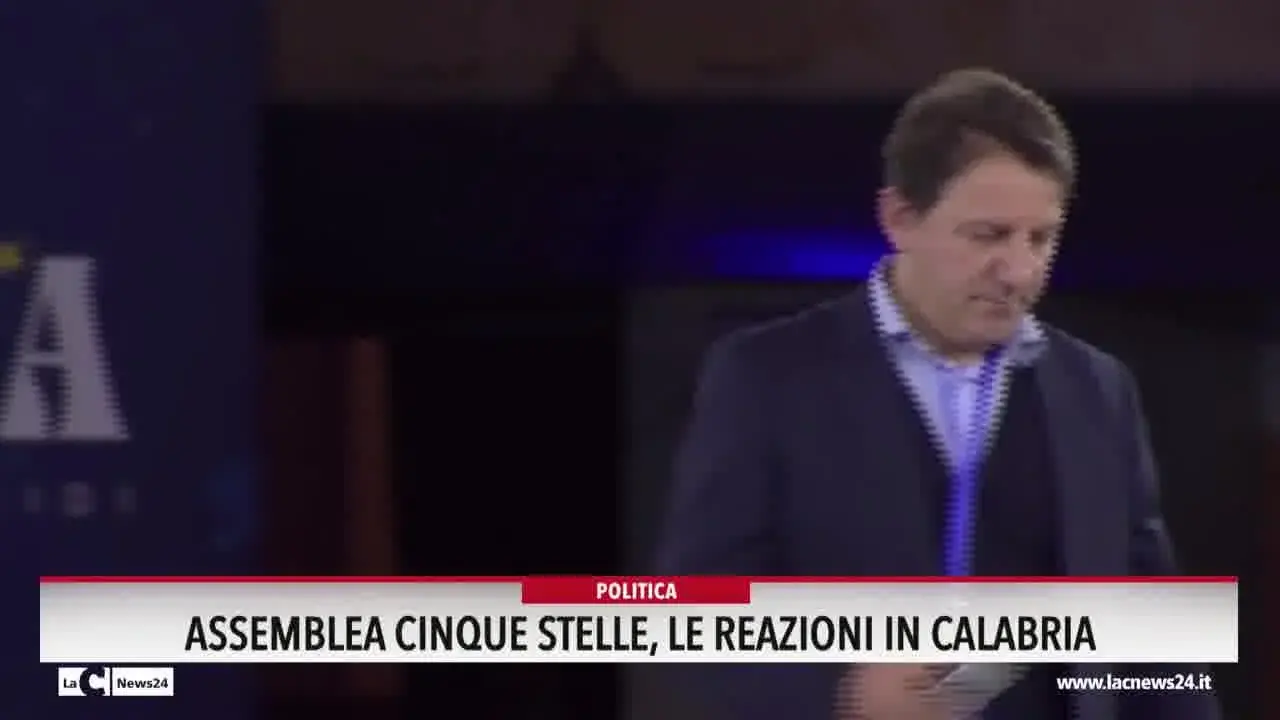 Assemblea cinque stelle: le reazioni in Calabria