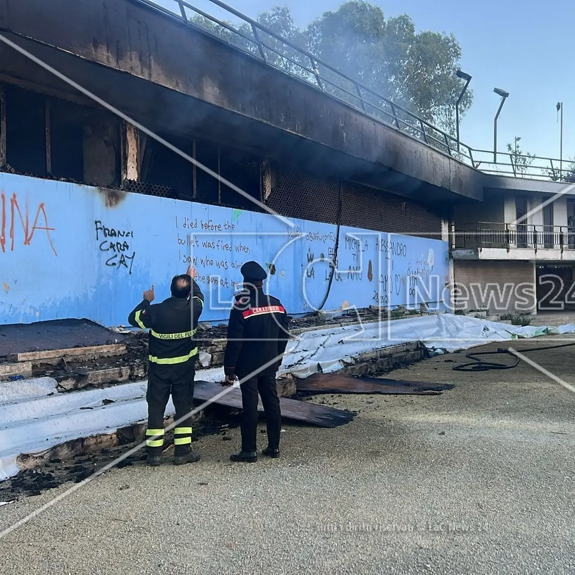 Incendio al lido comunale di Reggio Calabria