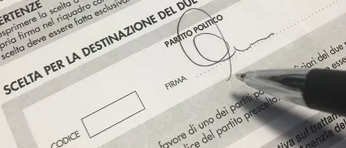 Stop di Mattarella alla modifica del due per mille che raddoppierebbe i finanziamenti ai partiti\n
