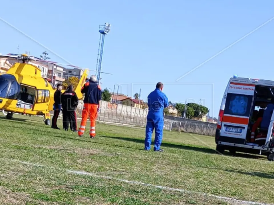 Dramma a Botricello, bambina di sette anni cade da una finestra di una casa famiglia: è grave