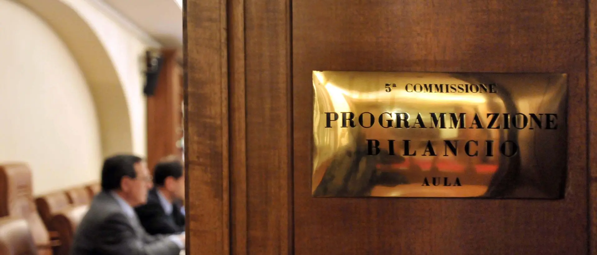 La sanità in Calabria spacca il centrodestra: la Lega si vendica dopo il No di Fi sul canone Rai e boccia un emendamento di Lotito\n