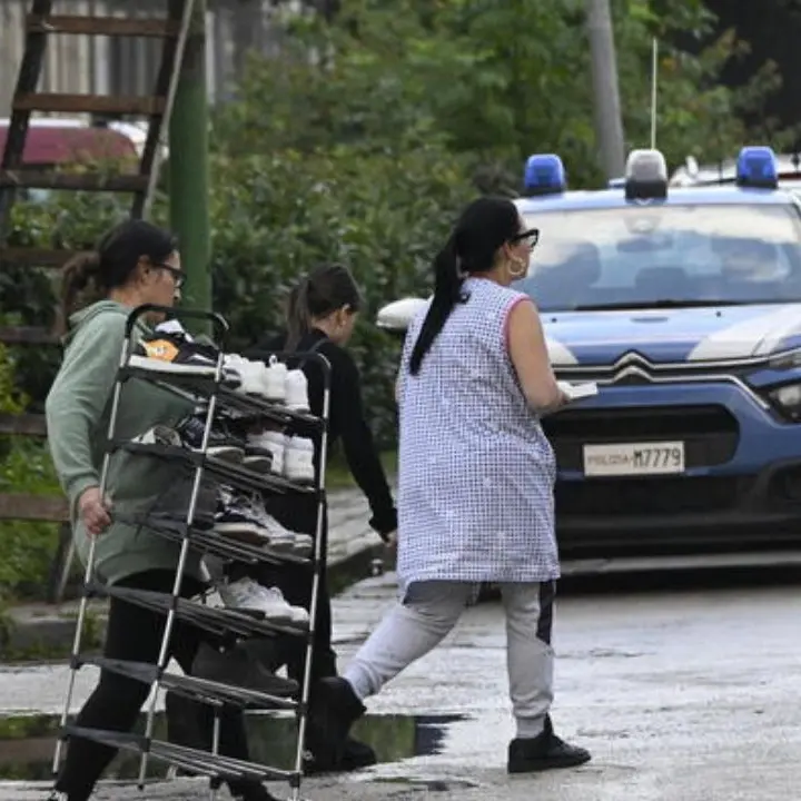 Sgombero di alcuni alloggi occupati abusivamente al Parco Verde a Caivano