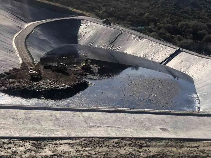 Scala Coeli, quel verbale dell’Arpacal nel mirino della Procura: «La presenza di percolato in discarica violava le norme ma non fu scritto»