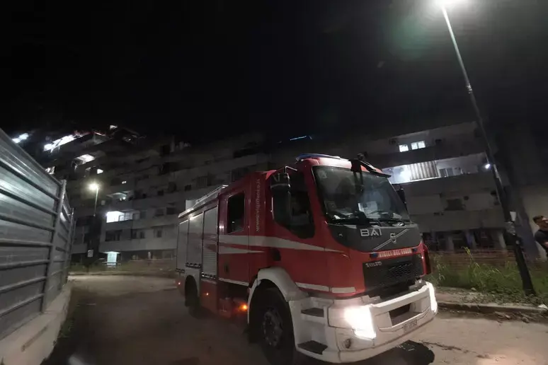 Napoli, ragazza 28enne muore\u00A0in un incendio scoppiato in un B&B\n