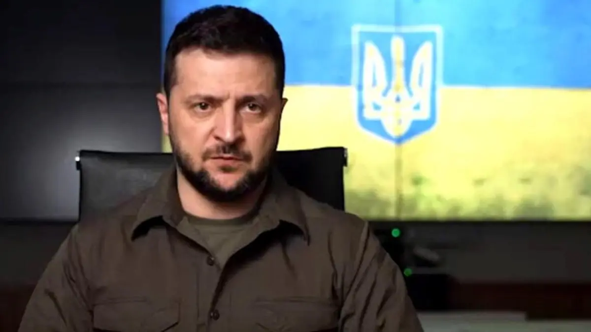 Guerra in Ucraina, Zelensky: «Tregua possibile se Kiev sarà sotto l’ombrello della Nato»