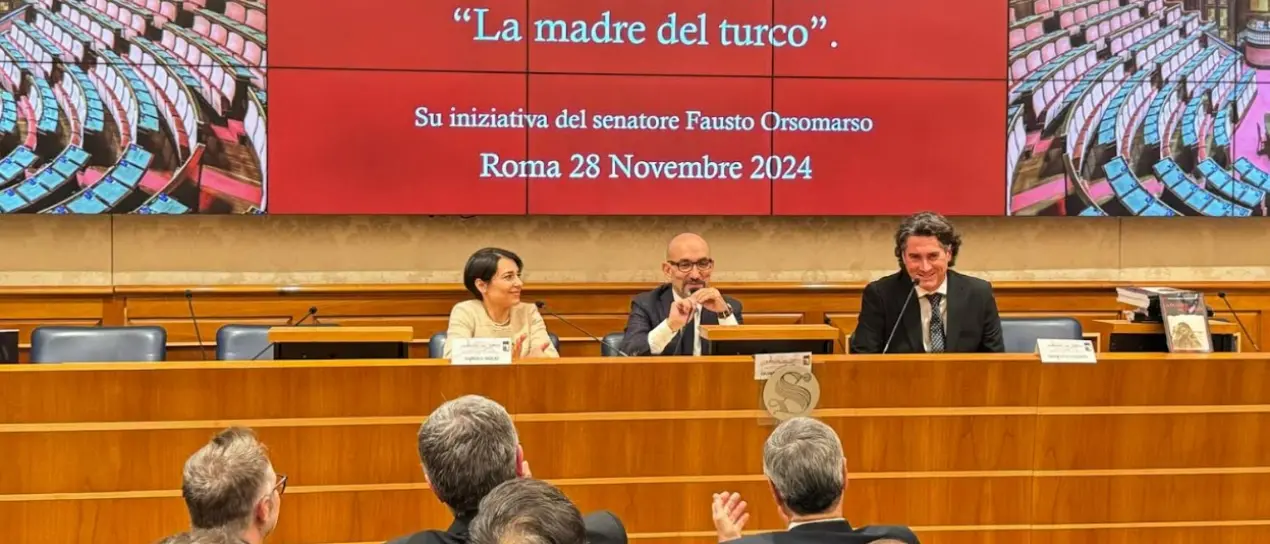 “La madre del turco”: un omaggio alla resilienza delle mamme coraggio nella letteratura di Gianluca Facente e Sandra Giglio\n