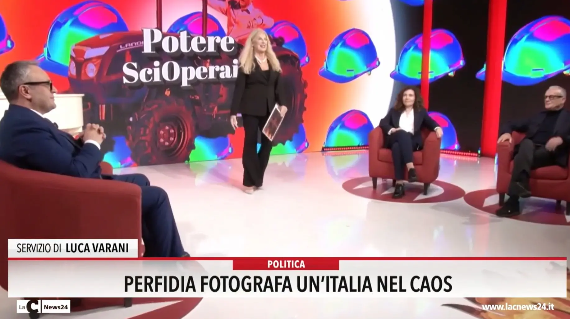 Perfidia fotografa un'Italia nel caos