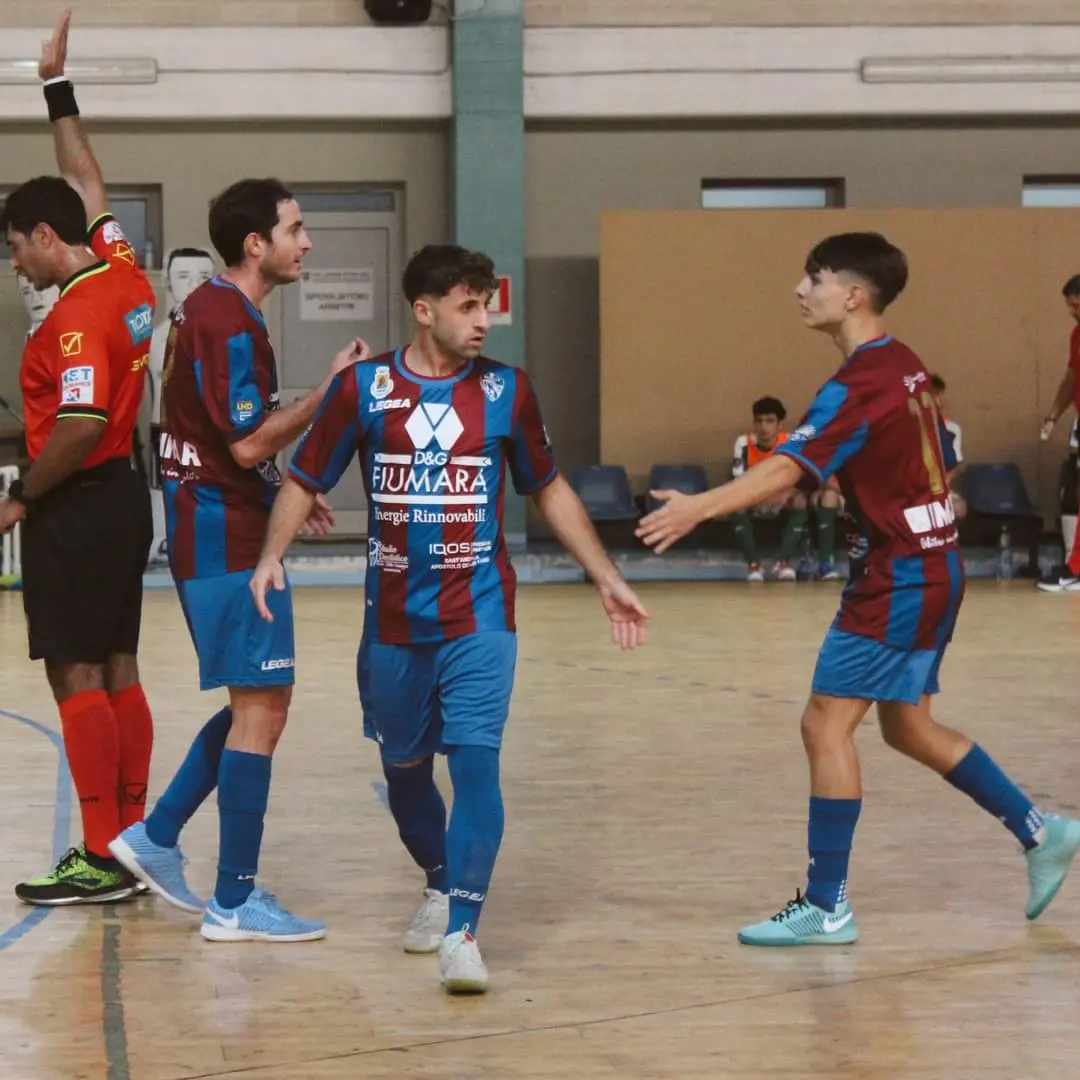 Calcio a cinque: pari per la Blinking Soverato e il Nausicaa ora si avvicina alla vetta