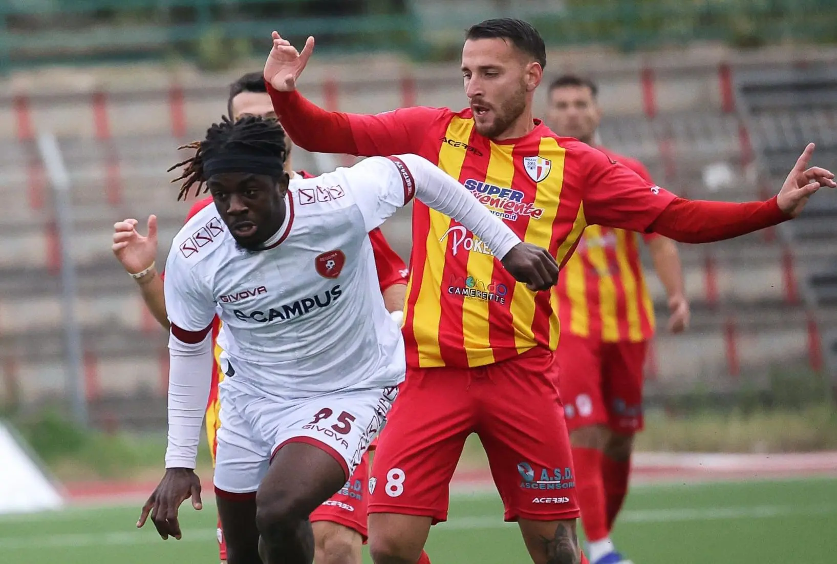 Reggina, secondo pareggio consecutivo e primo posto più lontano: contro la Nissa finisce 1-1\n